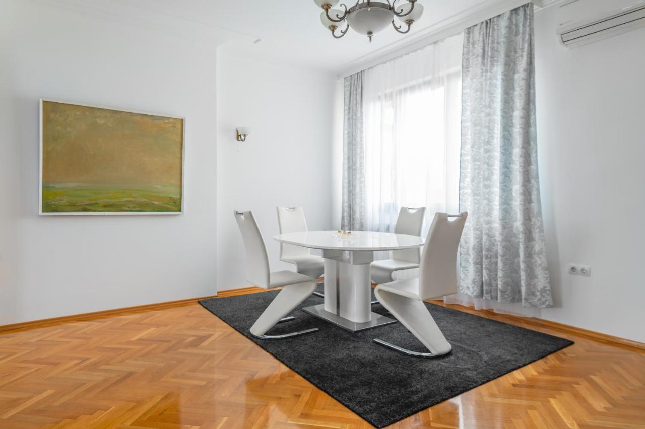 Vitosha Str 2Bd White & Blue Apt By Flat Mаnager Sofia Eksteriør billede